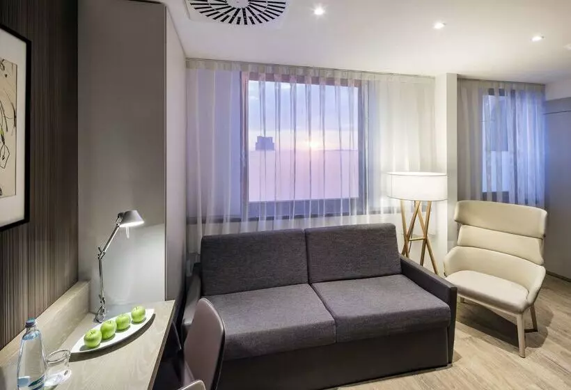 酒店 Occidental Praha