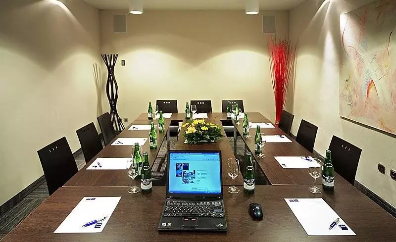 酒店 Occidental Praha