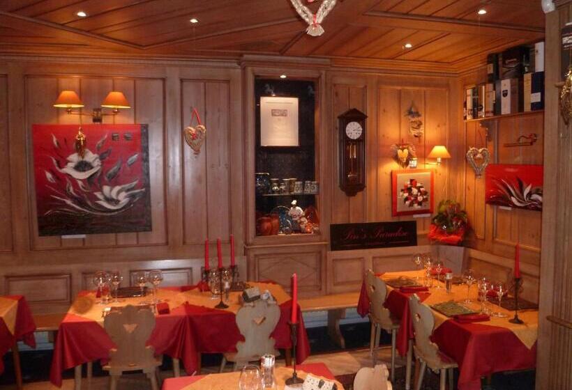 בית מלון כפרי Restaurant Les Pins Logis