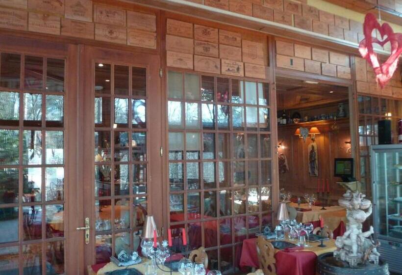 בית מלון כפרי Restaurant Les Pins Logis