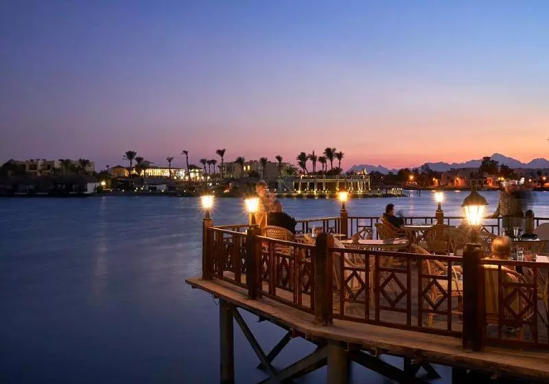 هتل Sultan Bey Resort