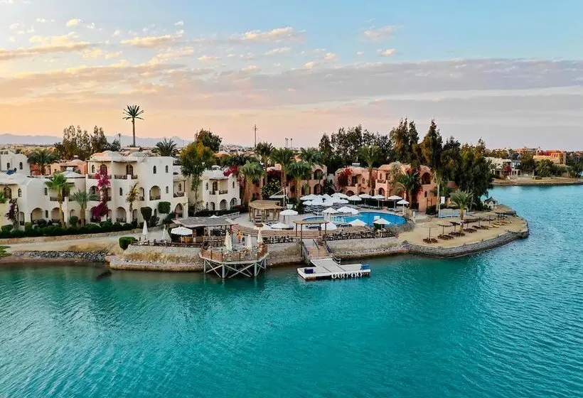 هتل Sultan Bey Resort