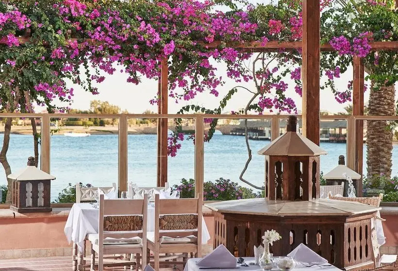 هتل Sultan Bey Resort