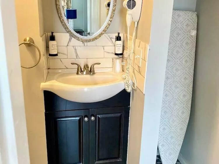 호텔 Inn On Bellevue