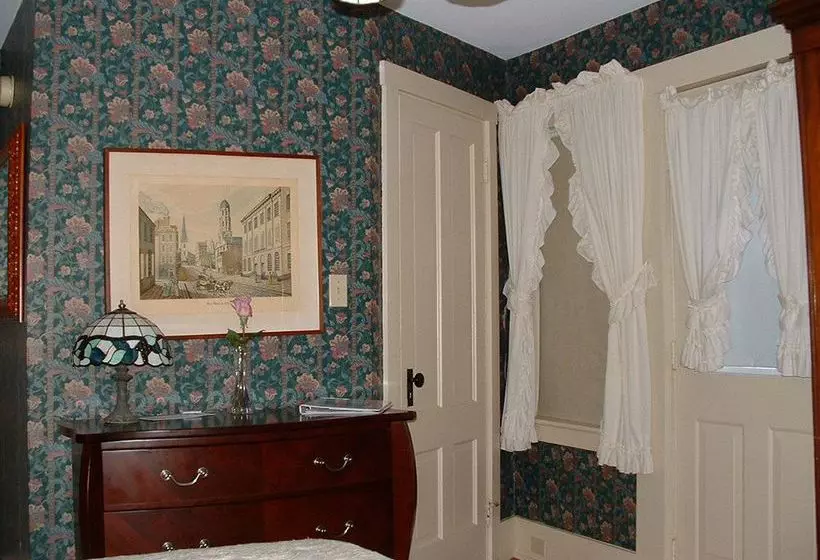 ホテル The Ogunquit Inn 