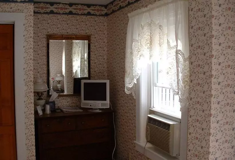 ホテル The Ogunquit Inn 