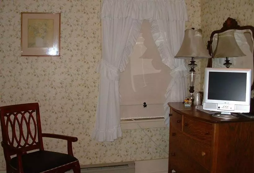 ホテル The Ogunquit Inn 