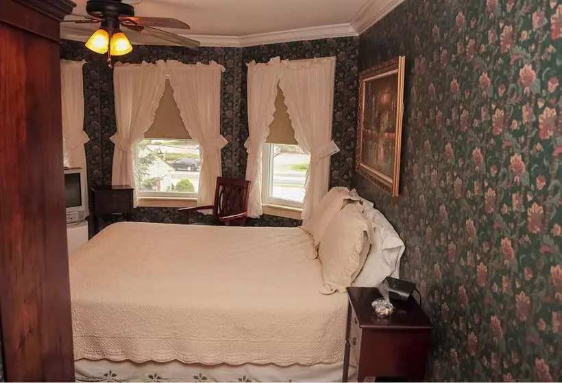 ホテル The Ogunquit Inn 