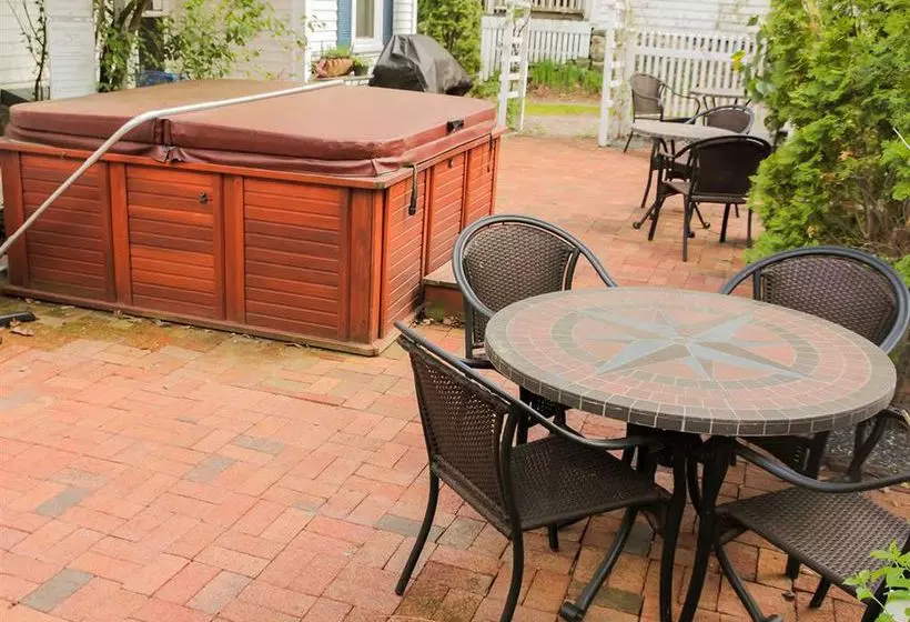 ホテル The Ogunquit Inn 