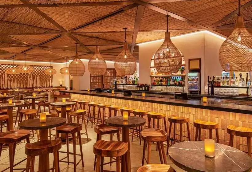 Virgin Hotels Las Vegas By Suiteness