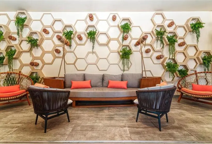 Virgin Hotels Las Vegas, Curio Collection by Hilton