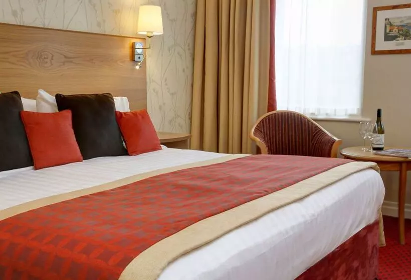 Best Western Plus Milford Hotel