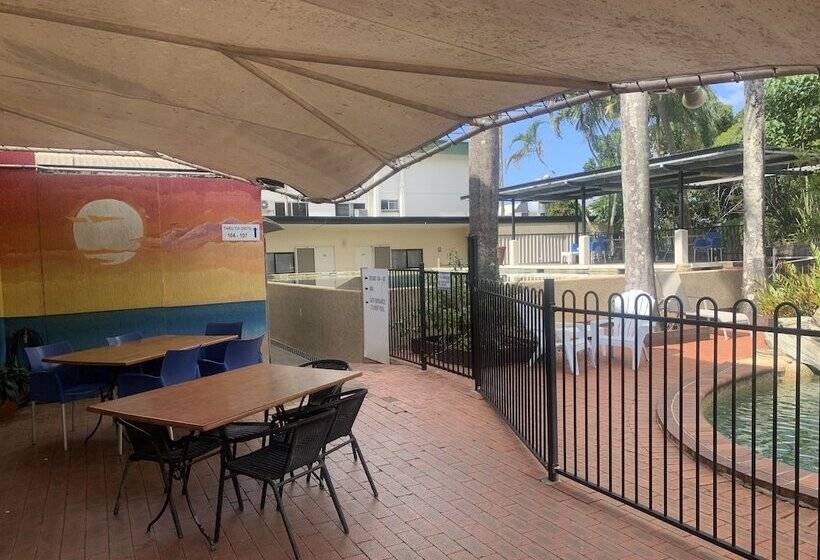 Cairns City Sheridan Motel