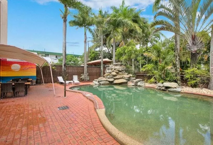 Cairns City Sheridan Motel