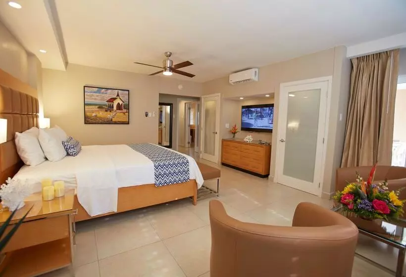 Divi Dutch Village Beach Resort