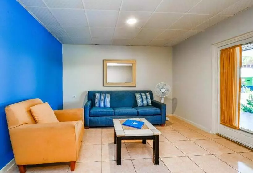 Aruba Blue Village Hotel And Apartments