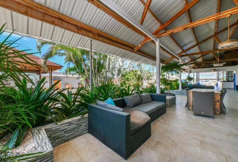 Aruba Blue Village Hotel And Apartments