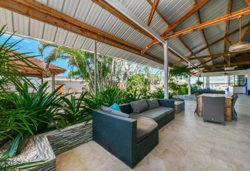 Aruba Blue Village Hotel And Apartments