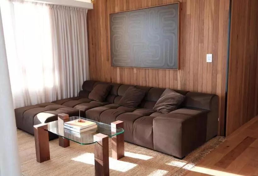 酒店 Burleigh Beach Tower