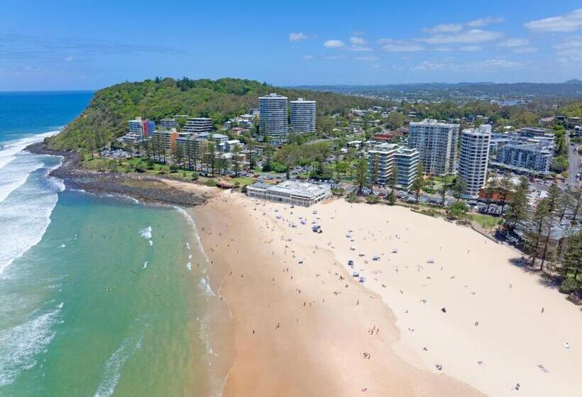 בית מלון כפרי Burleigh Beach Tower