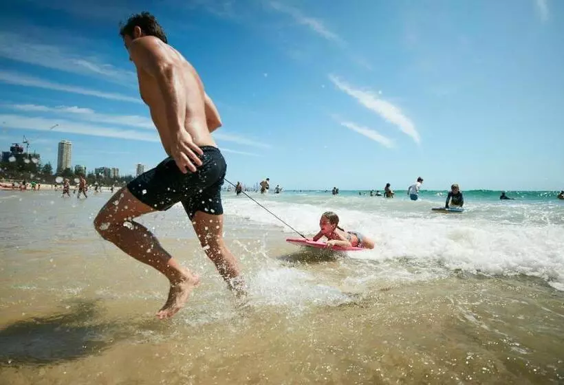 酒店 Burleigh Beach Tower