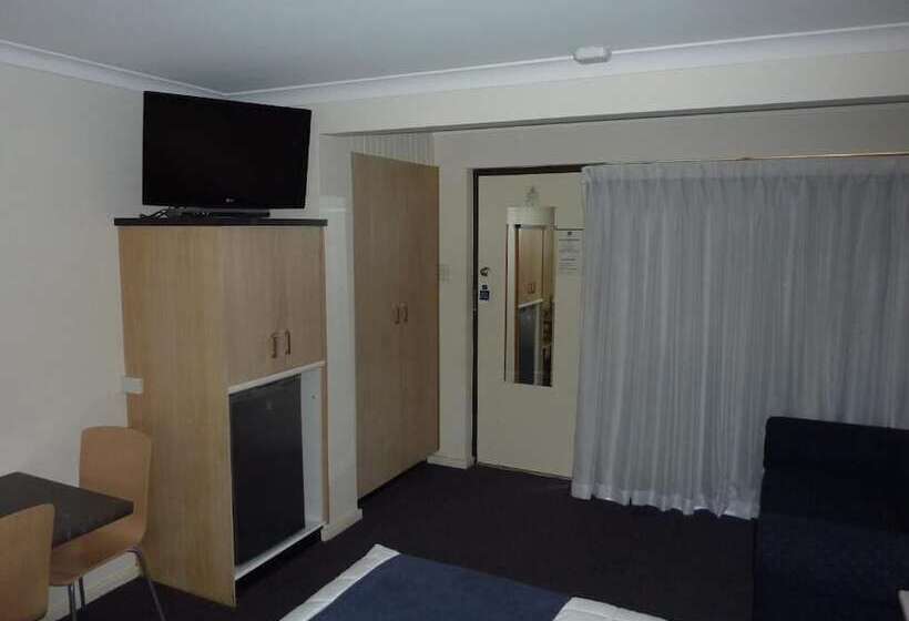 Hotel Caravilla Motor Inn