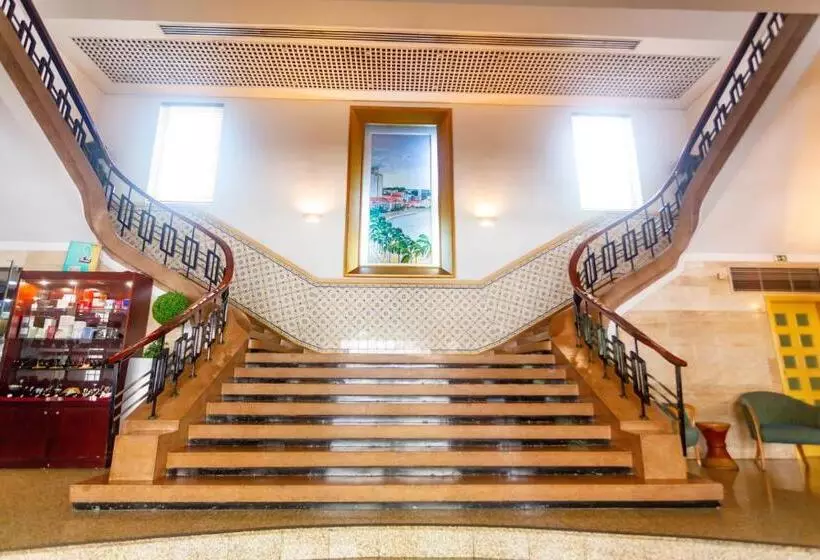 هتل Continental Luanda