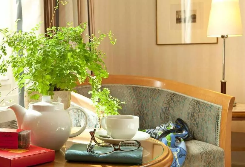 Hotel Hôtel De L Arcade