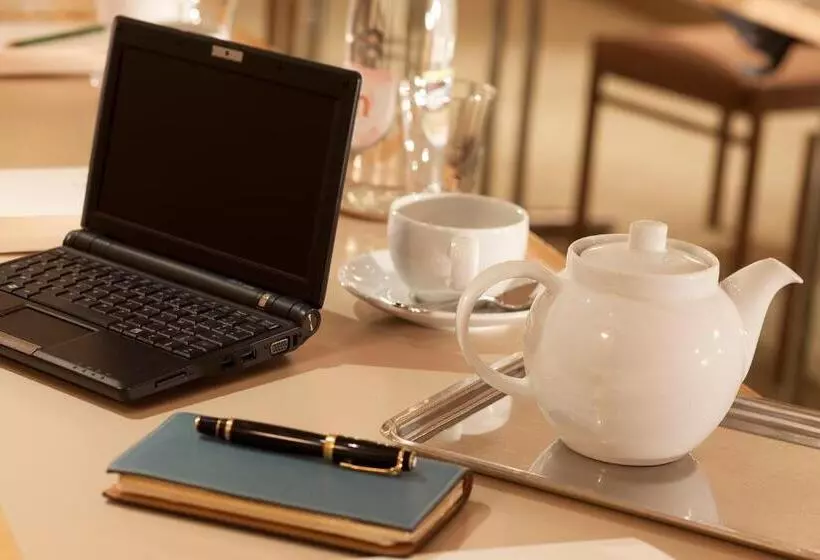 Hotel Hôtel De L Arcade