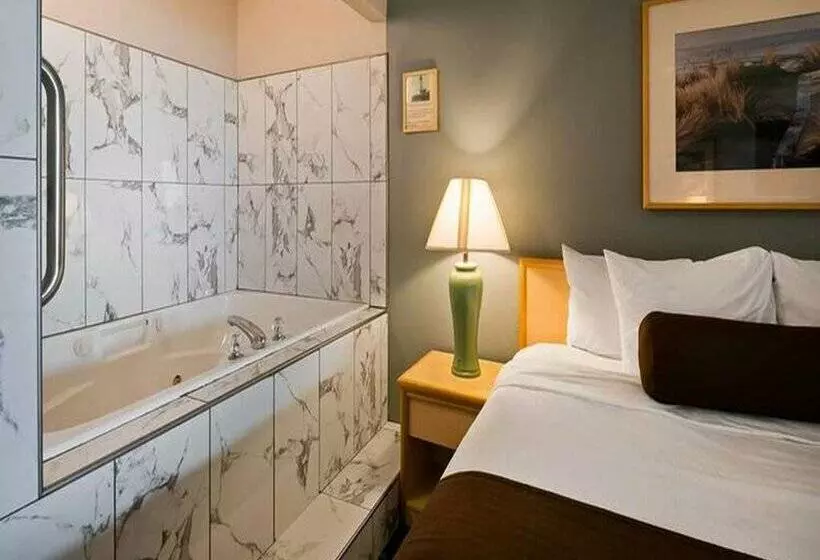 فندق Lighthouse Suites Inn