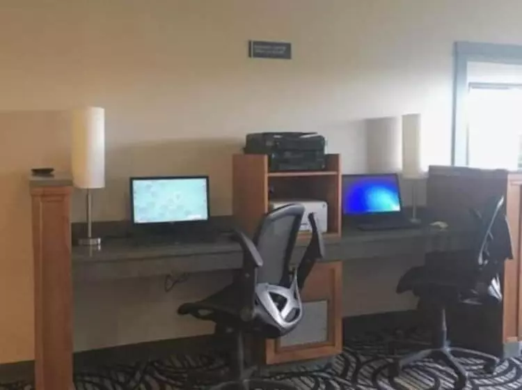 فندق Lighthouse Suites Inn