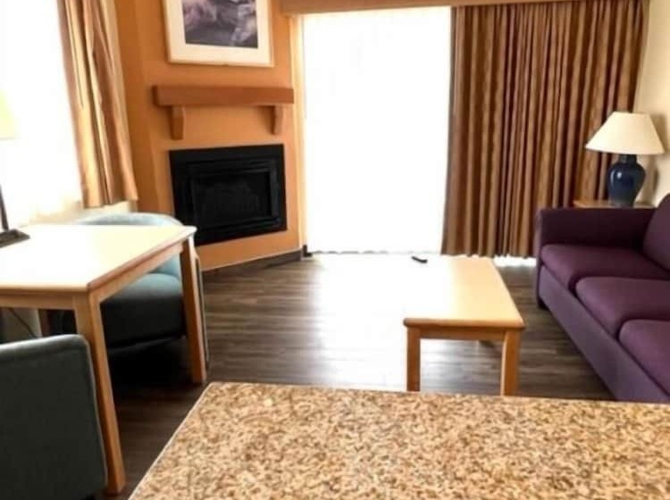 Hotel Lighthouse Suites Inn