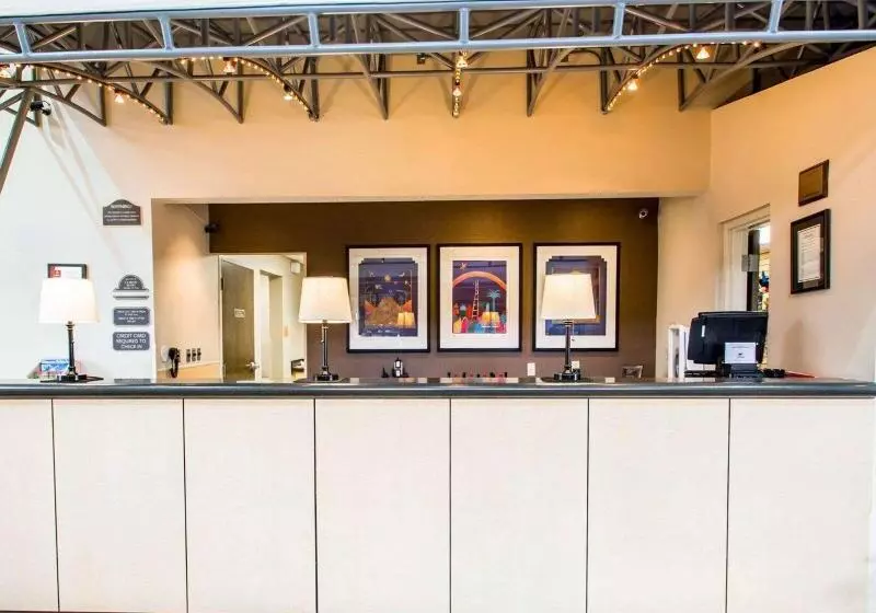 호텔 Maingate Garden Inn