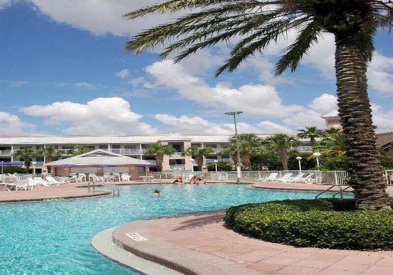 هتل Maingate Garden Inn