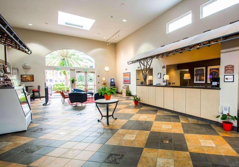 هتل Maingate Garden Inn