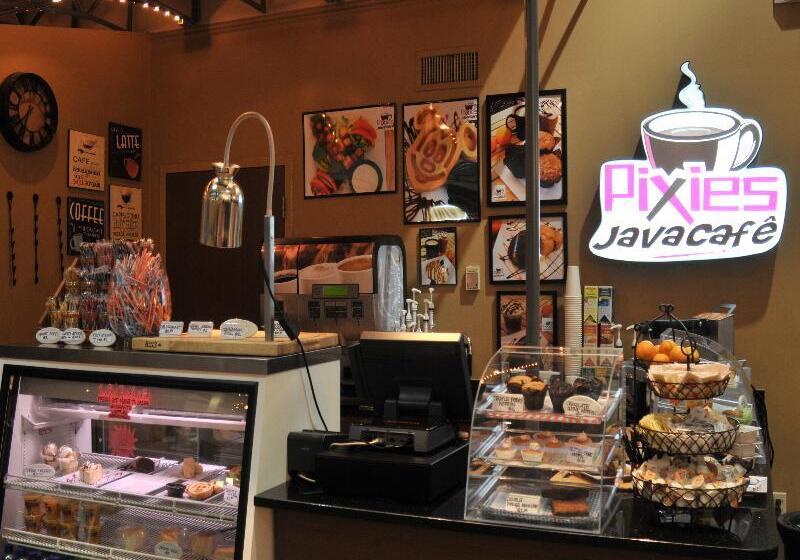 هتل Maingate Garden Inn