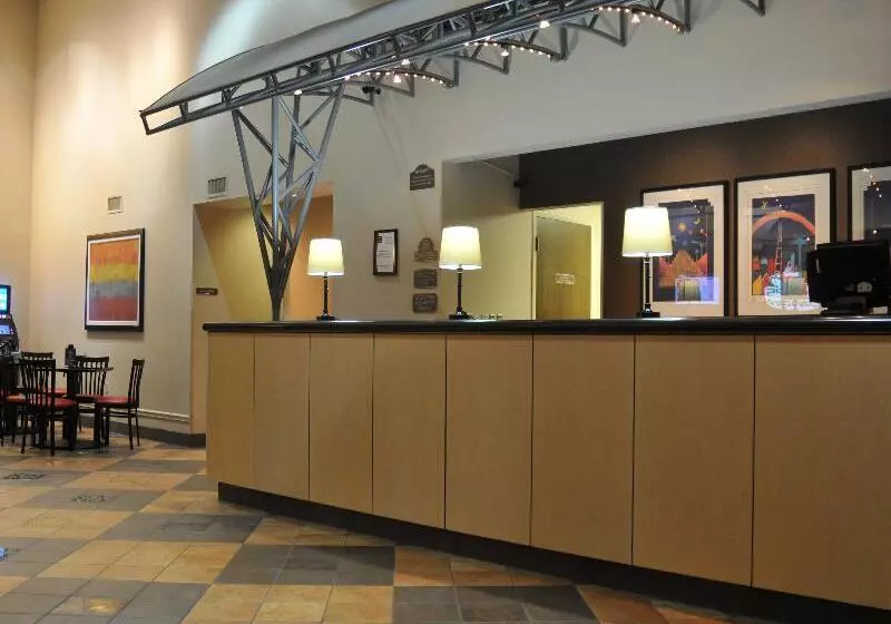 호텔 Maingate Garden Inn