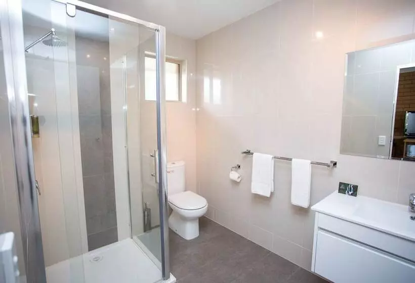 モーテル Blue Whale Motor Inn & Apartments