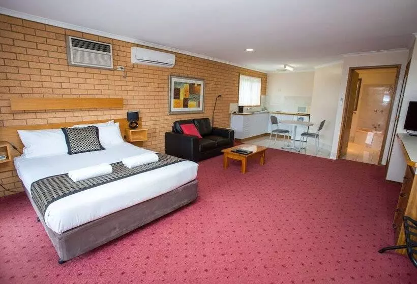 モーテル Blue Whale Motor Inn & Apartments