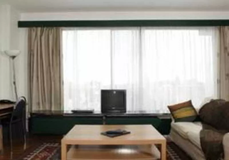 New Continental Business Flats