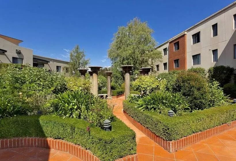 Astra Apartments   The Griffin