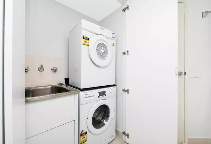 Astra Apartments   The Griffin