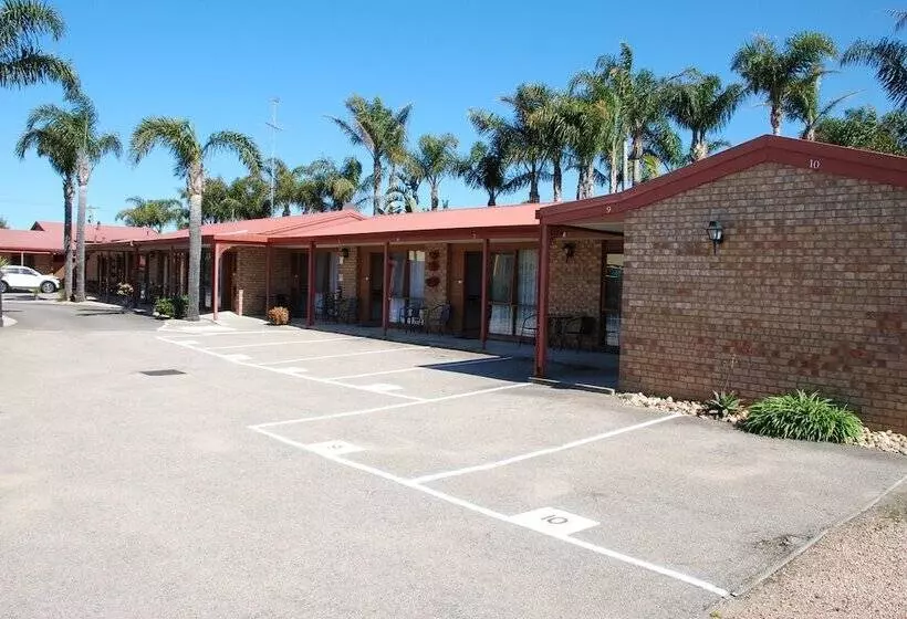 Cunningham Shore Motel