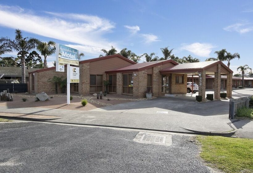 Cunningham Shore Motel