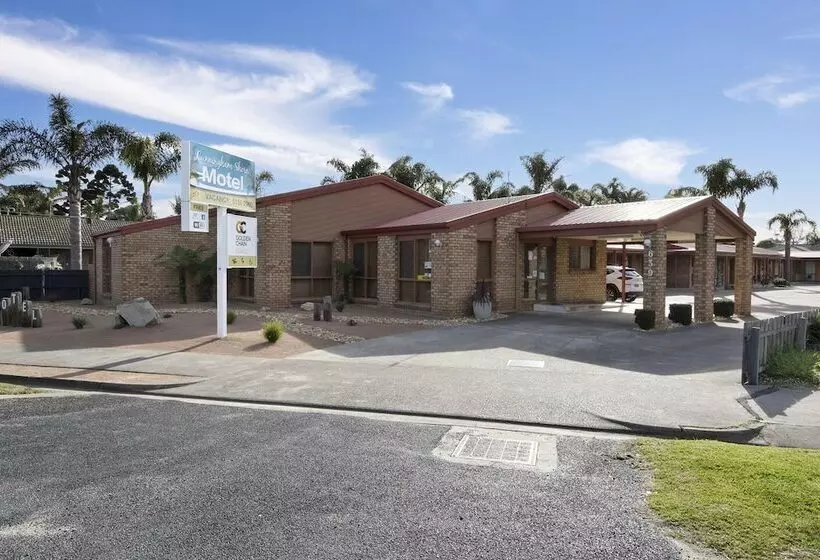 Cunningham Shore Motel