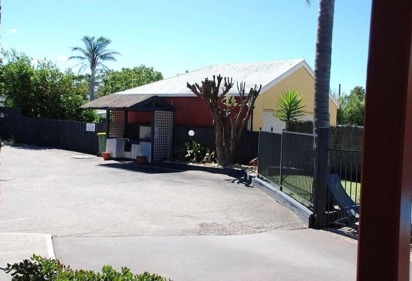 Cunningham Shore Motel