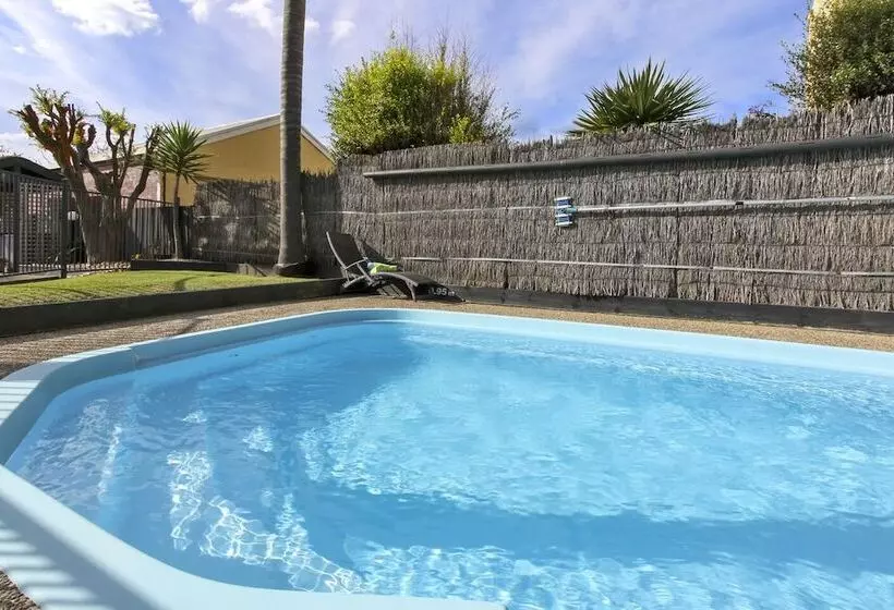 Cunningham Shore Motel