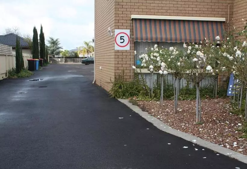 酒店 Country Home Motor Inn