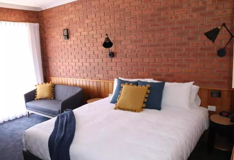 酒店 Golden River Motor Inn