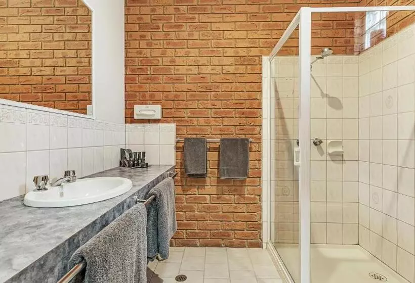 酒店 Golden River Motor Inn